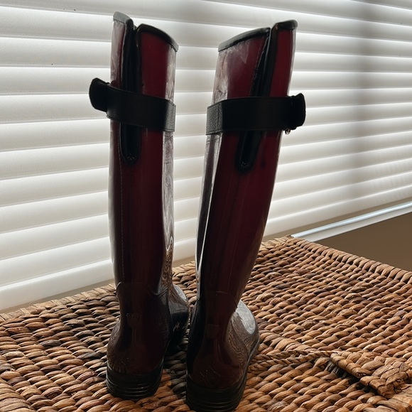 Dav rain boots. - Picture 3 of 4